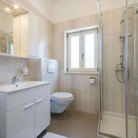 Дом отдыха Lavanda, A Luxury With Private Pool, 2km To Ubasico