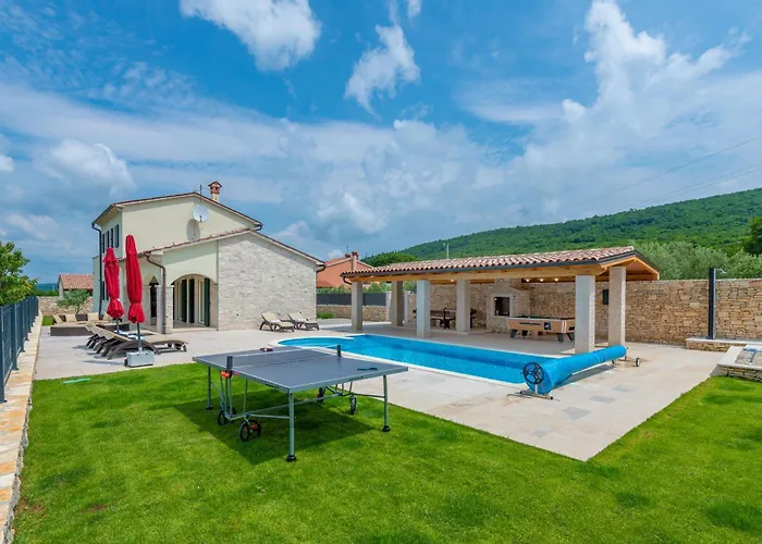 Lavanda, A Luxury With Private Pool, 2km To *